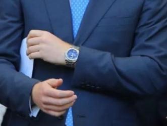 Orologio Breitling Aerospace Avantage falso con quadrante blu